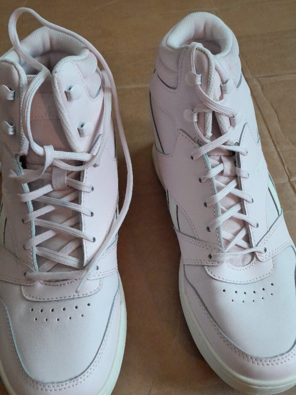 Reebok High-Top Women's Sneakers Pink Lace up 129948284 Size10